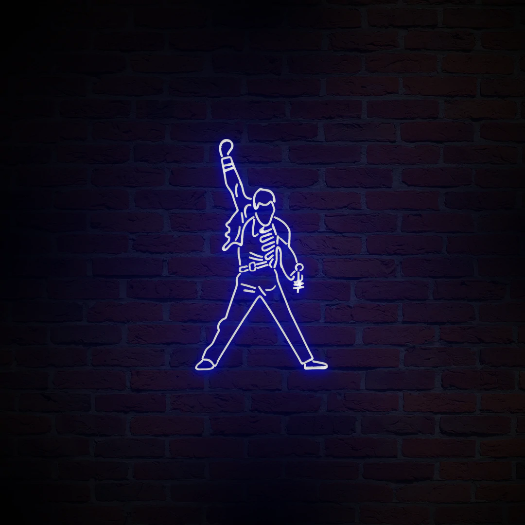 'QUEEN' NEON SIGN - NeonFerry